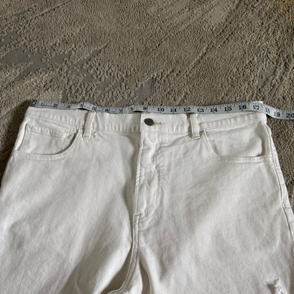 Faherty Sunwashed Denim Jean Short white cotton longer modest 32 - Picture 9 of 14